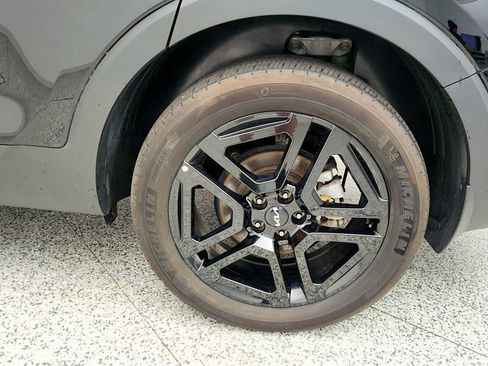 Used 2024 Kia Telluride EX X-Line image 9