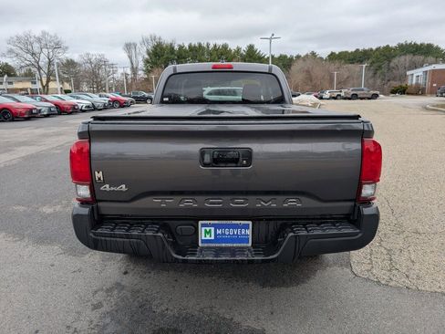 Used 2020 Toyota Tacoma SR image 4