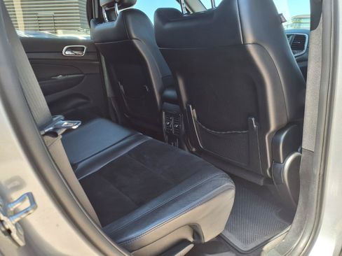Used 2018 Jeep Grand Cherokee Altitude RWD image 13