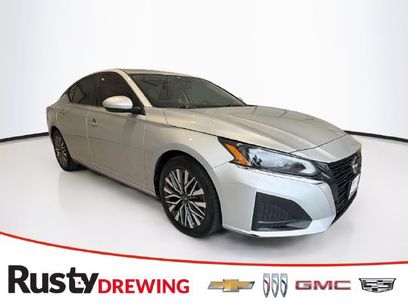 Used 2023 Nissan Altima 2.5 SV