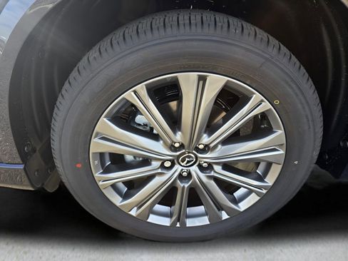 New 2025 MAZDA CX-5 Signature image 9