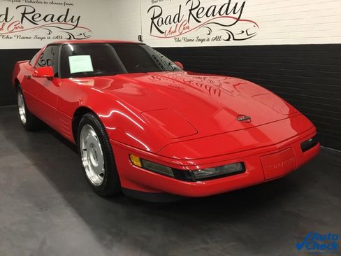 Used 1991 Chevrolet Corvette Coupe image 3