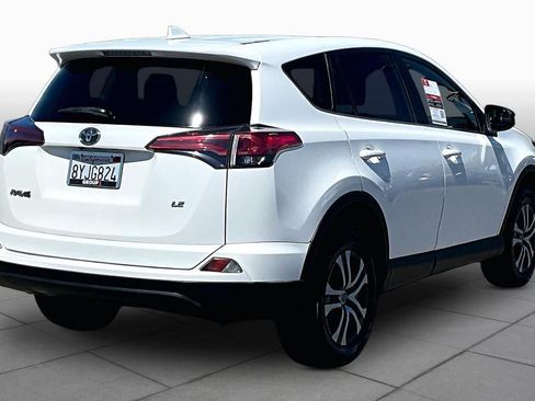 Used 2018 Toyota RAV4 LE w/ All Weather Liner Package FWD image 12