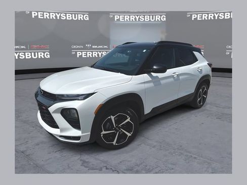 Used 2021 Chevrolet TrailBlazer RS w/ Sun and Liftgate Package AWD/4WD image 1