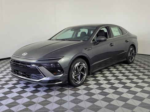 New 2026 Hyundai Sonata SEL FWD image 40