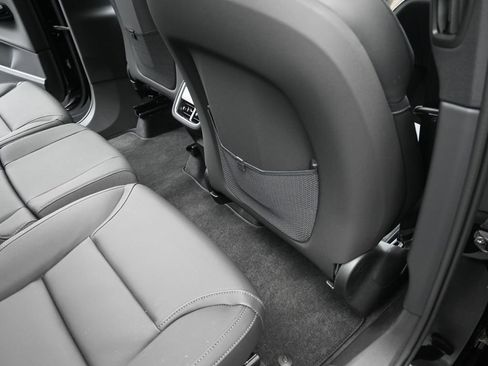 New 2025 Volvo EX90 Plus image 18