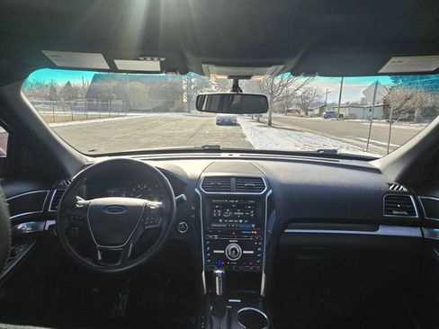 Used 2016 Ford Explorer Limited w/ Class II Trailer Tow Package image 42
