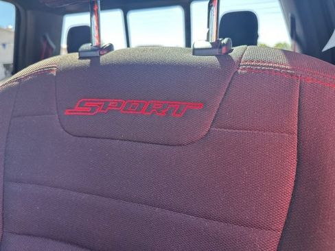 Used 2018 Ford F150 XLT w/ Equipment Group 302A Luxury AWD/4WD image 18