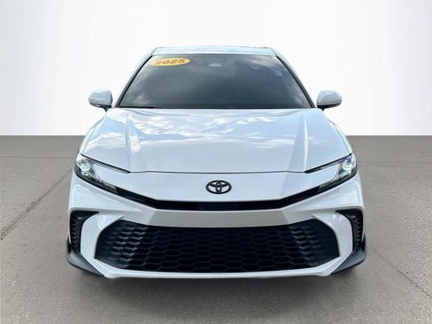 Used 2025 Toyota Camry SE w/ Convenience Package FWD image 9