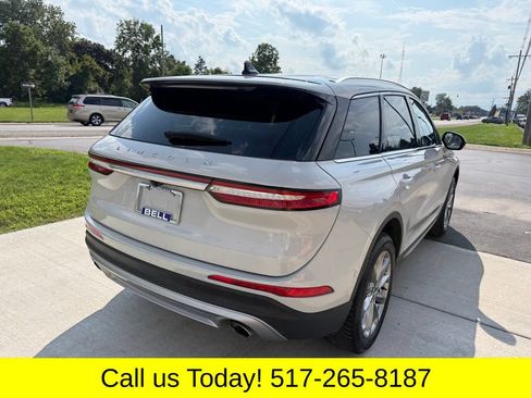Used 2022 Lincoln Corsair AWD w/ Premium Package image 9