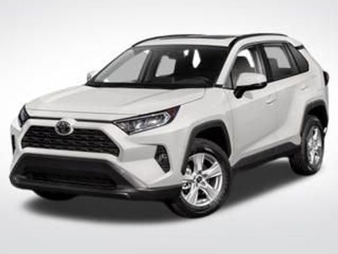 Used 2021 Toyota RAV4 XLE AWD/4WD image 12