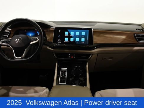 Used 2025 Volkswagen Atlas SE AWD/4WD image 8