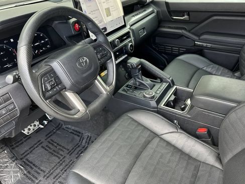 Used 2024 Toyota Tacoma TRD Sport w/ TRD Sport Premium Package RWD image 9
