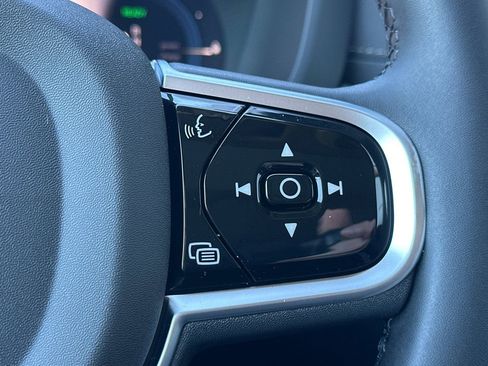 New 2025 Volvo XC60 T8 Ultra w/ Protection Package Premier image 28