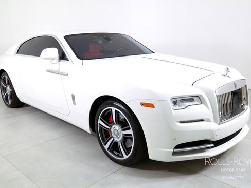 Used 2019 Rolls-Royce Wraith image 6