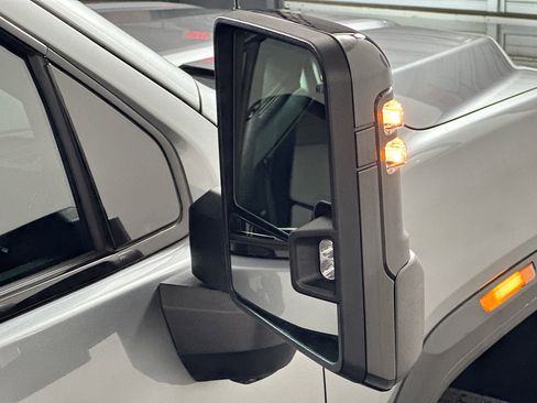 Used 2024 GMC Sierra 2500 AT4 w/ AT4 Premium Plus Package image 10