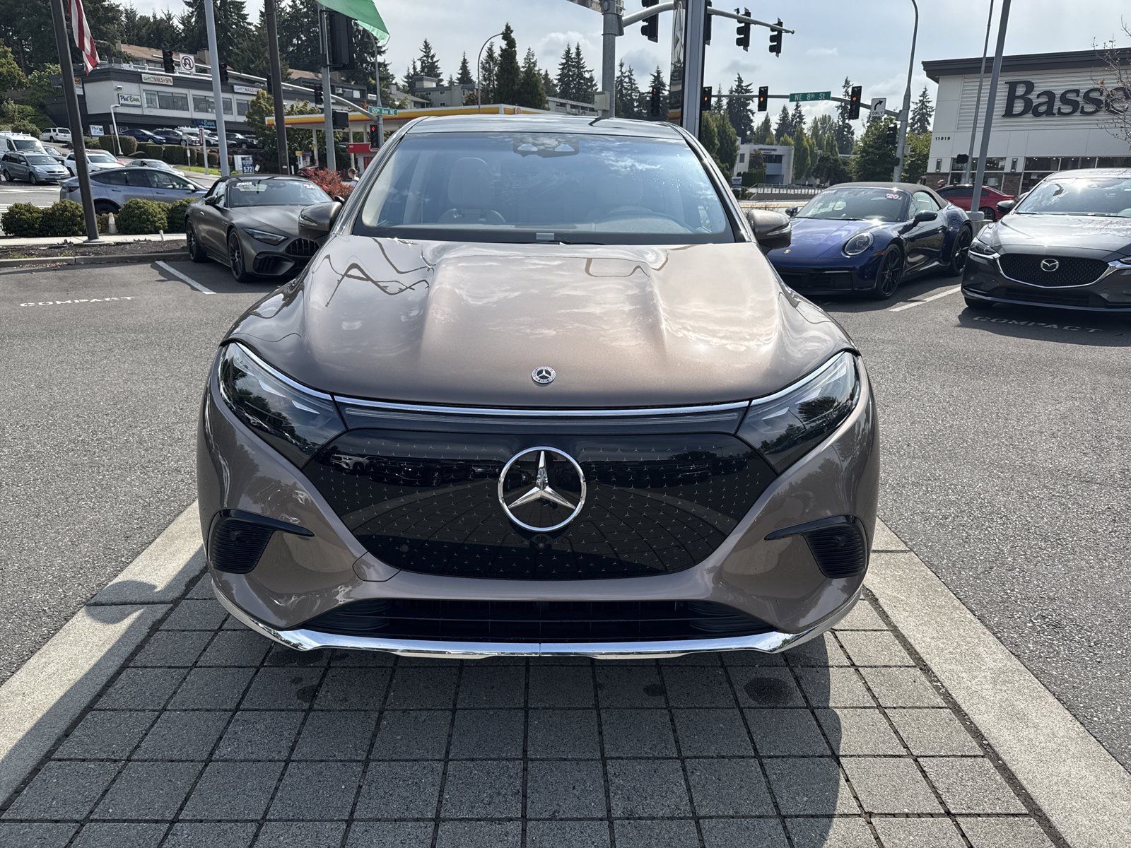 Used 2024 Mercedes-Benz EQS 450+ 4MATIC SUV image 2