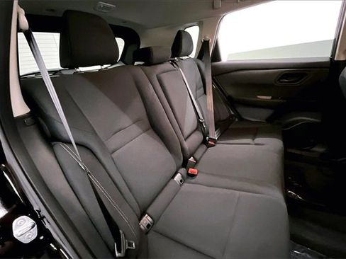 New 2025 Nissan Rogue S image 30