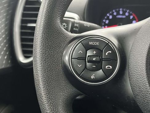 Used 2022 Kia Soul LX w/ Technology Package image 25