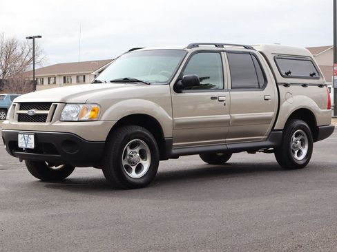 Used 2004 Ford Explorer Sport Trac XLT image 11