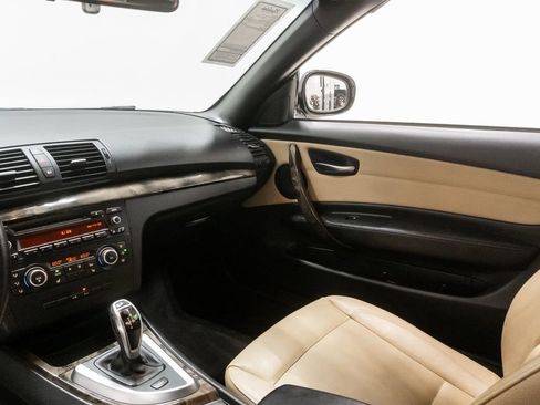 Used 2011 BMW 135i Convertible RWD image 19