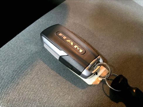 Used 2021 RAM 1500 Big Horn image 30