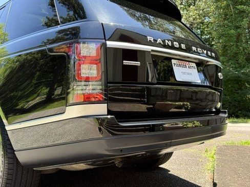 Used 2016 Land Rover Range Rover Supercharged AWD/4WD image 38