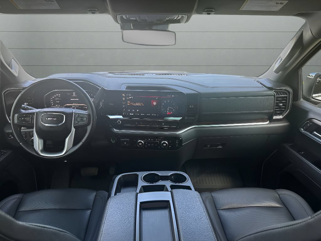 Used 2025 GMC Sierra 1500 SLT AWD/4WD image 16