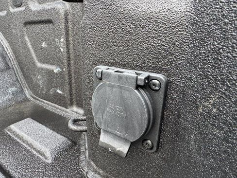 Used 2021 GMC Sierra 1500 AT4 w/ AT4 Preferred Package AWD/4WD image 35