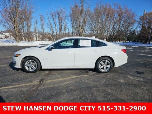 Used 2023 Chevrolet Malibu LT image 1