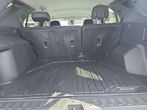 Used 2020 Chevrolet Equinox LT image 31