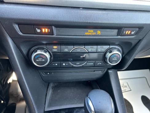 Used 2015 MAZDA MAZDA3 s Grand Touring w/ Technology Package image 19