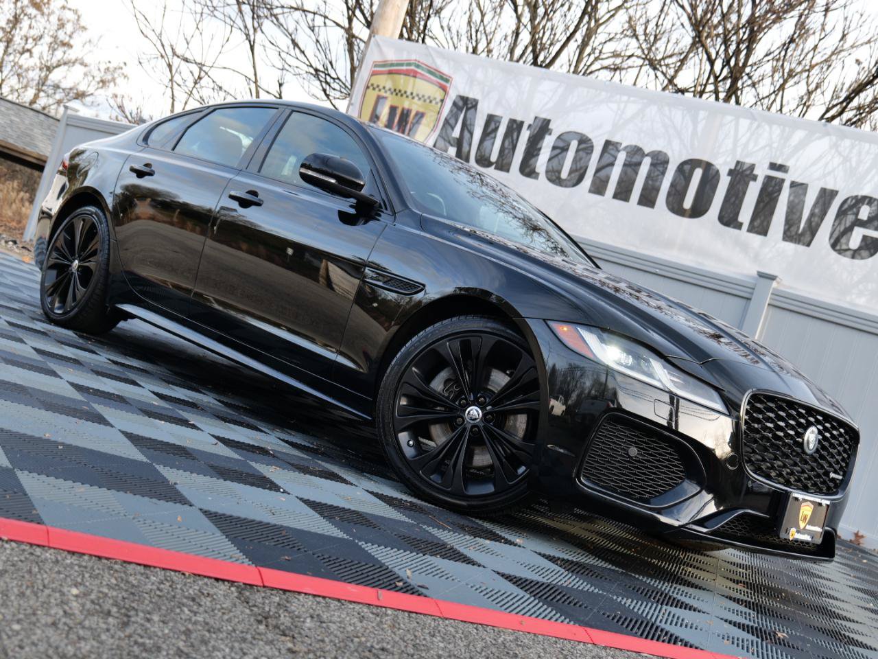 Used 2024 Jaguar XF R-Dynamic SE AWD/4WD image 1