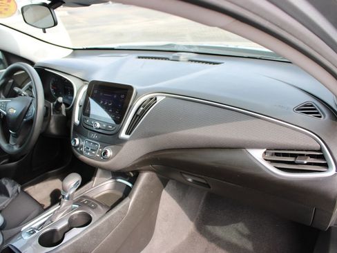 Used 2024 Chevrolet Malibu LT FWD image 27