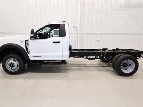 New 2026 Ford F550 4x4 Regular Cab Super Duty image 5