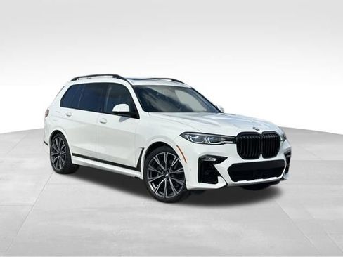 Used 2021 BMW X7 M50i w/ Cold Weather Package AWD/4WD image 1