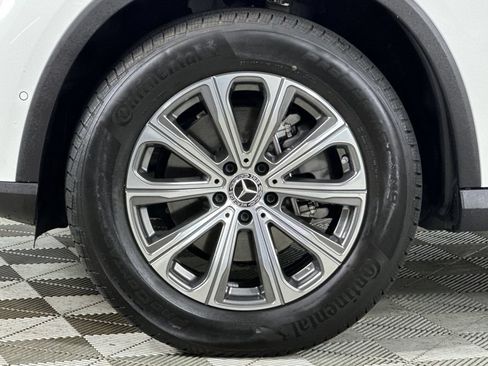 Certified 2026 Mercedes-Benz GLC 300 4MATIC image 33