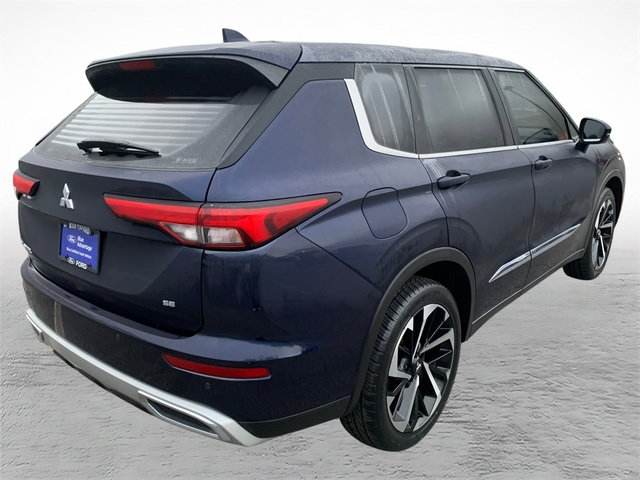 Used 2022 Mitsubishi Outlander SE AWD/4WD image 2