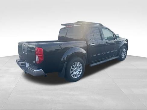 Used 2010 Nissan Frontier LE w/ LE Value Truck Pkg RWD image 6