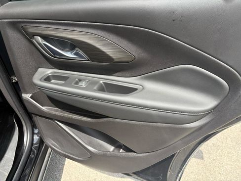 Used 2024 GMC Terrain SLE w/ Driver Convenience Package image 52