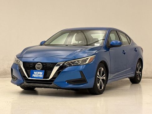 Used 2022 Nissan Sentra SV FWD image 2