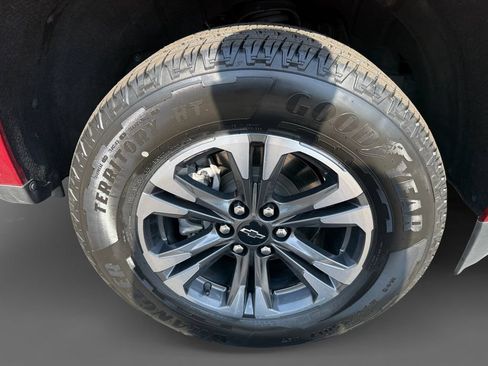 Used 2021 Chevrolet Colorado Z71 w/ Safety Package AWD/4WD image 10