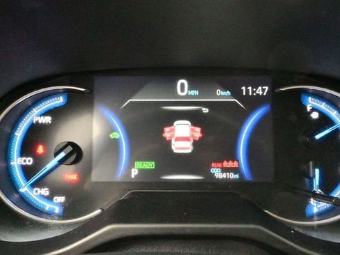 Used 2023 Toyota RAV4 LE image 18