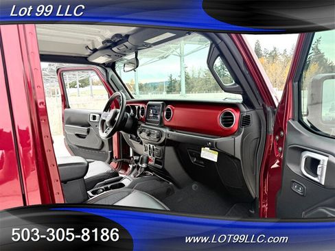 Used 2021 Jeep Gladiator Rubicon w/ Trailer Tow Package AWD/4WD image 37