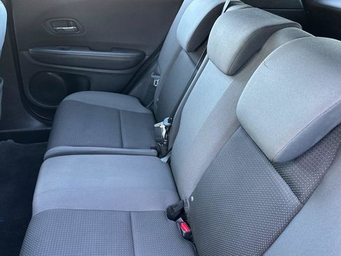 Used 2020 Honda HR-V Sport image 12