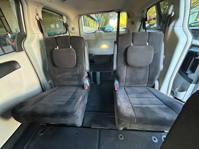 Used 2013 Dodge Grand Caravan Crew w/ Safety Sphere Group FWD image 27