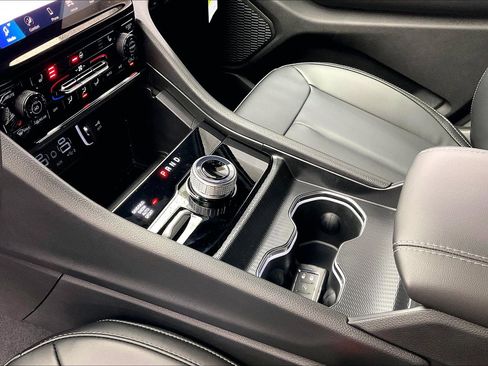 New 2025 Jeep Grand Cherokee Limited image 8