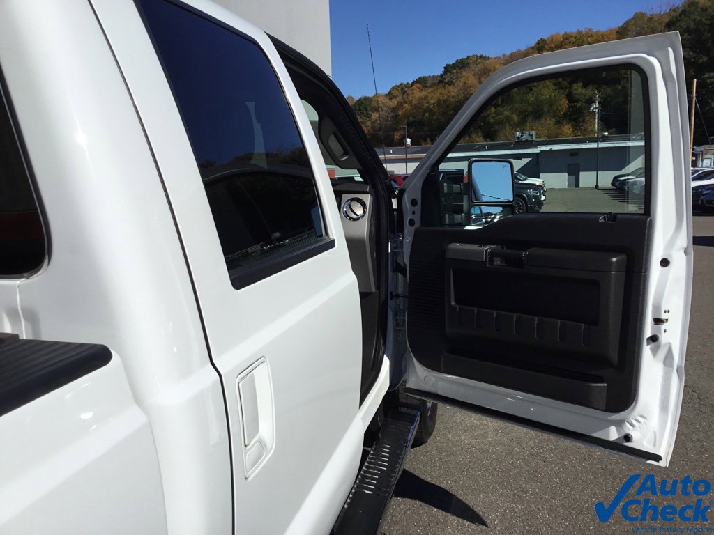 Used 2013 Ford F250 Lariat w/ Lariat Ultimate Pkg AWD/4WD image 34