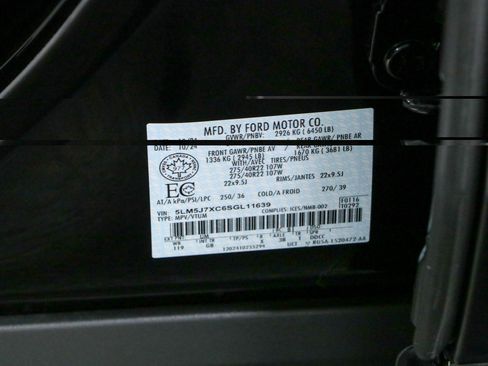 Used 2025 Lincoln Aviator Reserve w/ Jet Appearance Package AWD/4WD image 35