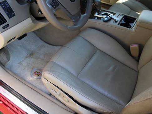 Used 2005 Cadillac STS w/ Preferred Equipment Group RWD image 19
